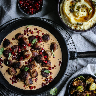 Köttbullar i lingongräddsås [HK Scan]